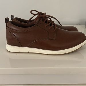 Men’s Goodfellow brown dress shoes. Sz 8